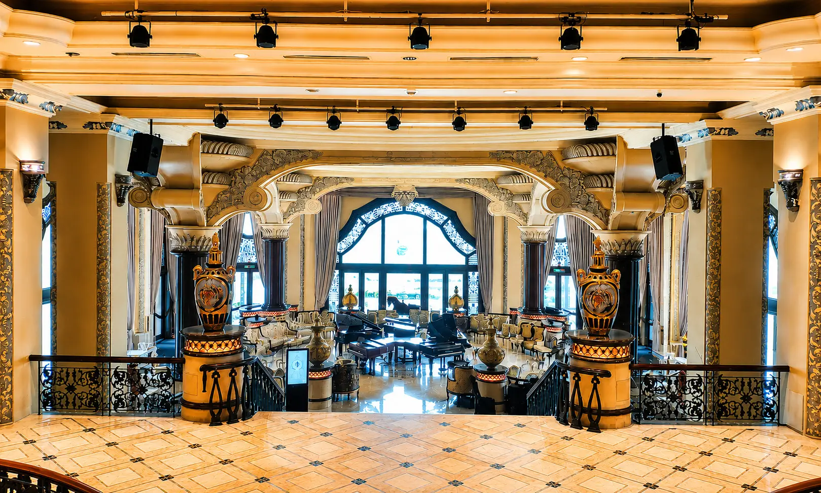 Grand Salon
